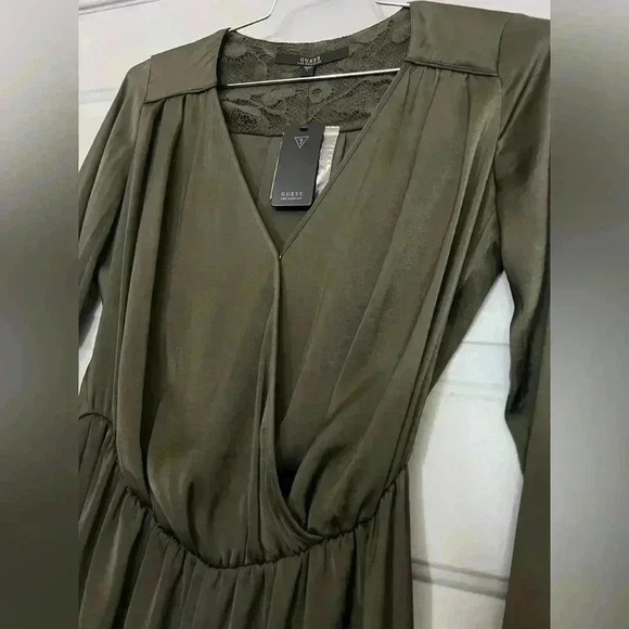 Guess green new romper size s with tags - Picture 4 of 10